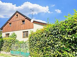 Modern Holiday Home in Cerny Dul With Garden