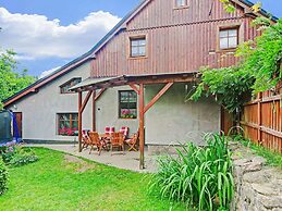 Modern Holiday Home in Cerny Dul With Garden