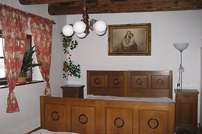 Unique Renovated Bakery in Landhouse