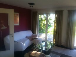 Quiet Holiday Home in Fliemstorf Germany near Beach