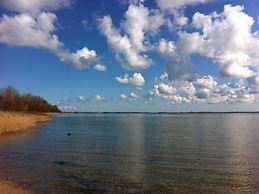 Quiet Holiday Home in Fliemstorf Germany near Beach