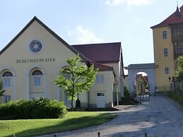 Spacious Villa With Private Swimming Pool