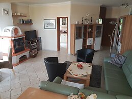 Spacious Villa With Private Swimming Pool