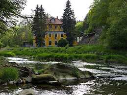 Exclusive Apartment in an art Nouveau Villa