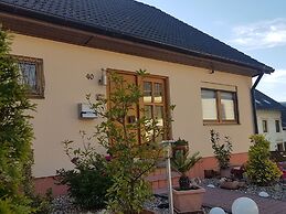 Modern Holiday Apartment With Large Garden Near the River Moselle