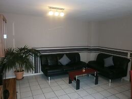 Modern Holiday Apartment With Large Garden Near the River Moselle