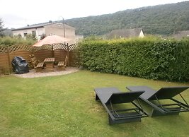 Modern Holiday Apartment With Large Garden Near the River Moselle