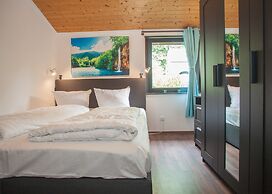 Stylish Holiday Home near Winterberg with Private Sauna House, Terrace