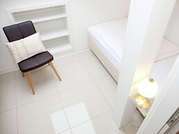 Boutique Apartment With Balcony