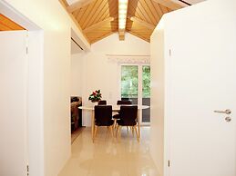 Boutique Apartment With Balcony