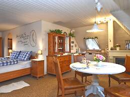 Holiday Home With Garden in Weissenbrunn