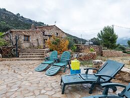 Belvilla by OYO Masia Vinaixa