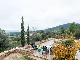 Belvilla by OYO Masia Vinaixa