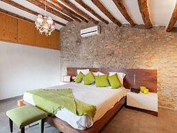 Belvilla by OYO Masia Vinaixa