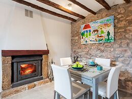 Belvilla by OYO Masia Vinaixa