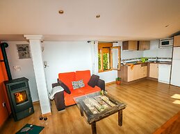 Modern Apartment in Riello with Hot Tub