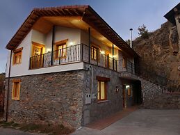 Modern Apartment in Riello with Hot Tub