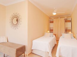 Belvilla by OYO Mil Flores