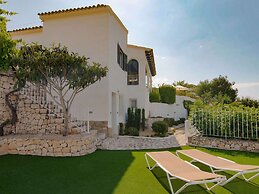 Belvilla by OYO Mil Flores