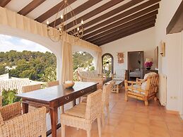 Belvilla by OYO Mil Flores