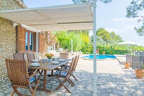 Rustic House in Tramuntana With Salt Pool