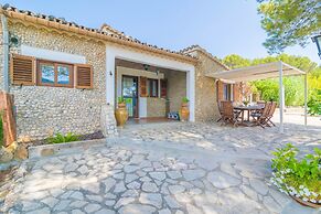 Rustic House in Tramuntana With Salt Pool