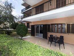 Belvilla by OYO Ferragut Apart