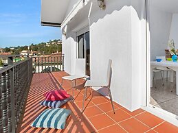 Belvilla by OYO Nona