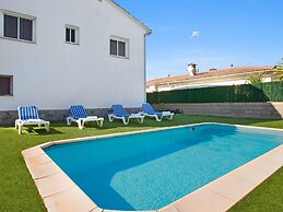 Belvilla by OYO Nona