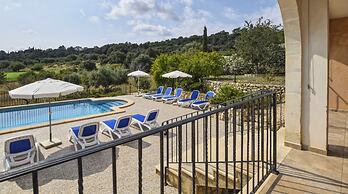 Belvilla by OYO Pla de Ses Rotes