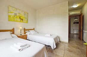 Belvilla by OYO Pla de Ses Rotes