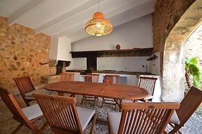 Belvilla by OYO Es Rafal Antic