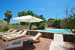 Belvilla by OYO Es Rafal Antic