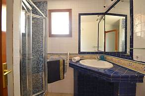 Belvilla by OYO Roura