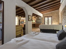 Belvilla by OYO Son Pelai