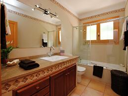 Belvilla by OYO Es Rafal