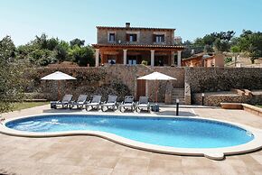 Villa in Mallorca With Private Pool
