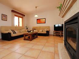 Belvilla by OYO Es Rafal