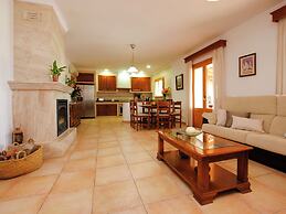 Belvilla by OYO Es Rafal