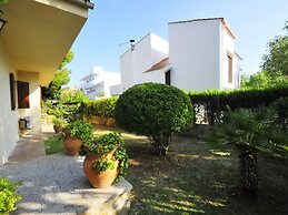 Belvilla by OYO Cora