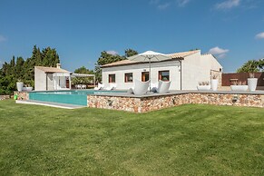 Villa in Muro With Pool and Tramontana Views