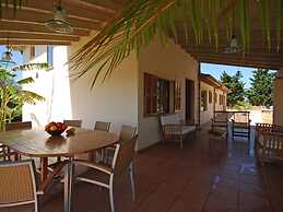 Belvilla by OYO Ribes