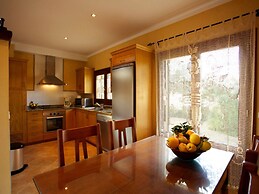 Belvilla by OYO Ribes