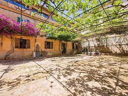 Belvilla by oyo Mansion