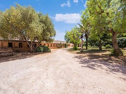 Belvilla by oyo Mansion