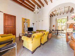 Belvilla by oyo Mansion