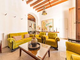 Belvilla by oyo Mansion