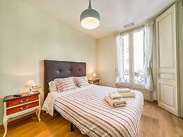 Modern Villa in Eixample With Sea Near