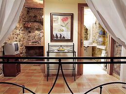 Modern Mansion in Bordils With Swimming Pool