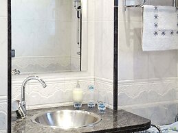 Modern Mansion in Bordils With Swimming Pool